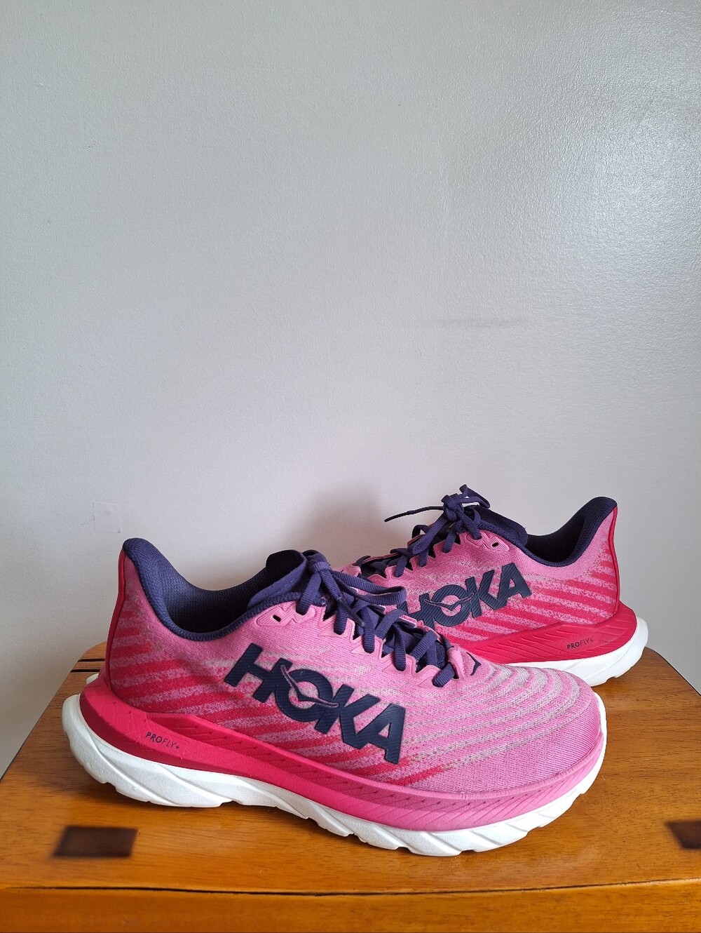 Hoka Mach 5 Women's way Raspberry / Summer Song Size 9.5B - Picture 2 of 13